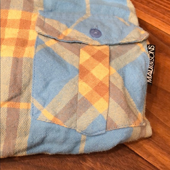 Long sleeve blue and yellow flannel size medium - Picture 3 of 3
